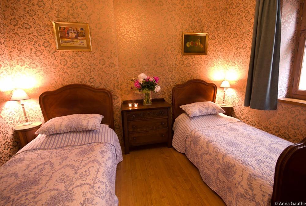 Le Cheval Blanc Bed and Breakfast Saint-Antonin Eksteriør billede
