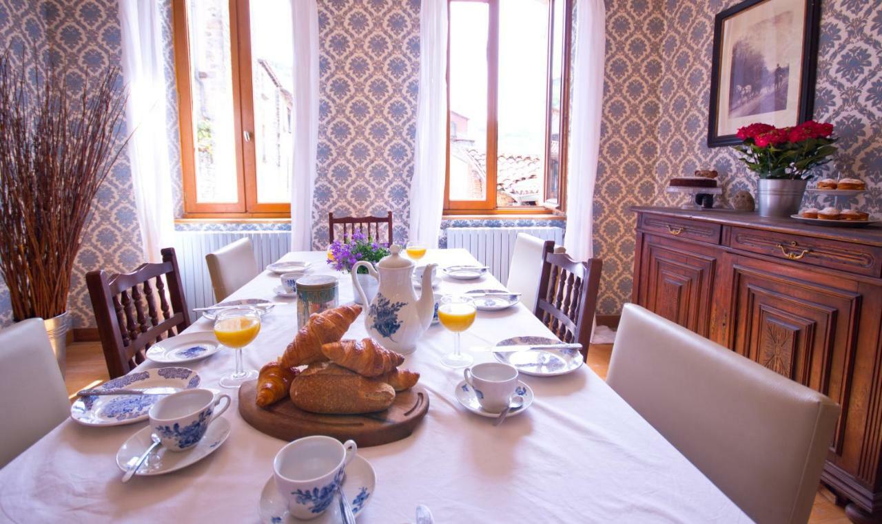 Le Cheval Blanc Bed and Breakfast Saint-Antonin Eksteriør billede