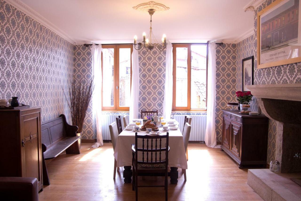 Le Cheval Blanc Bed and Breakfast Saint-Antonin Eksteriør billede